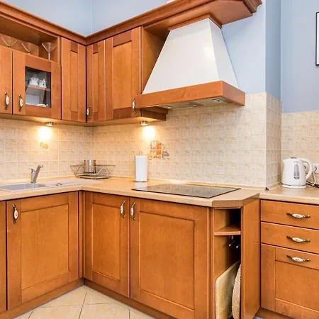 Апартаменты Maya's Flats & - Old Town Dluga 72 Maisonette Гданьск